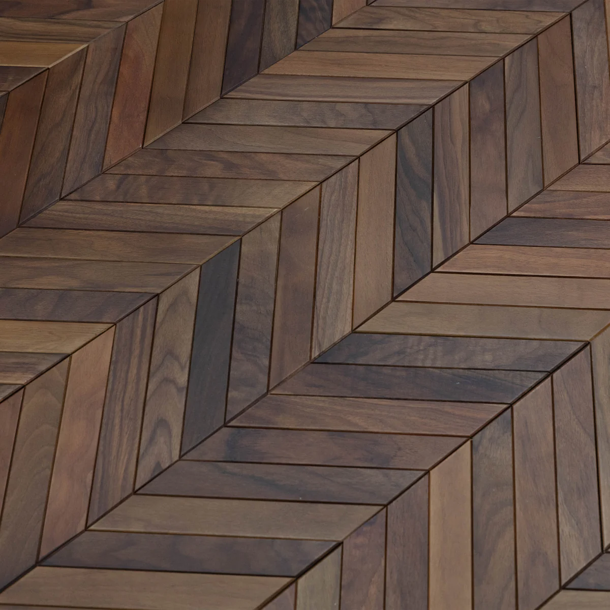 Walnut Chevron / جوز شيفرون